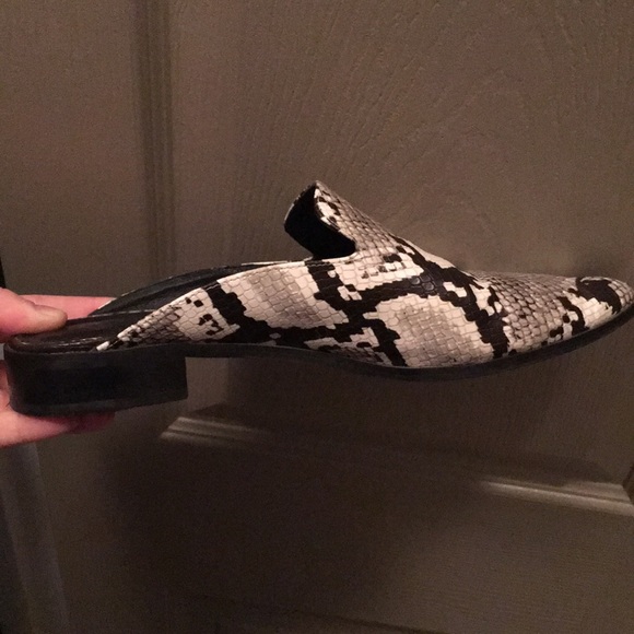 Shelly’s London Snakeskin Mules - Picture 4 of 4